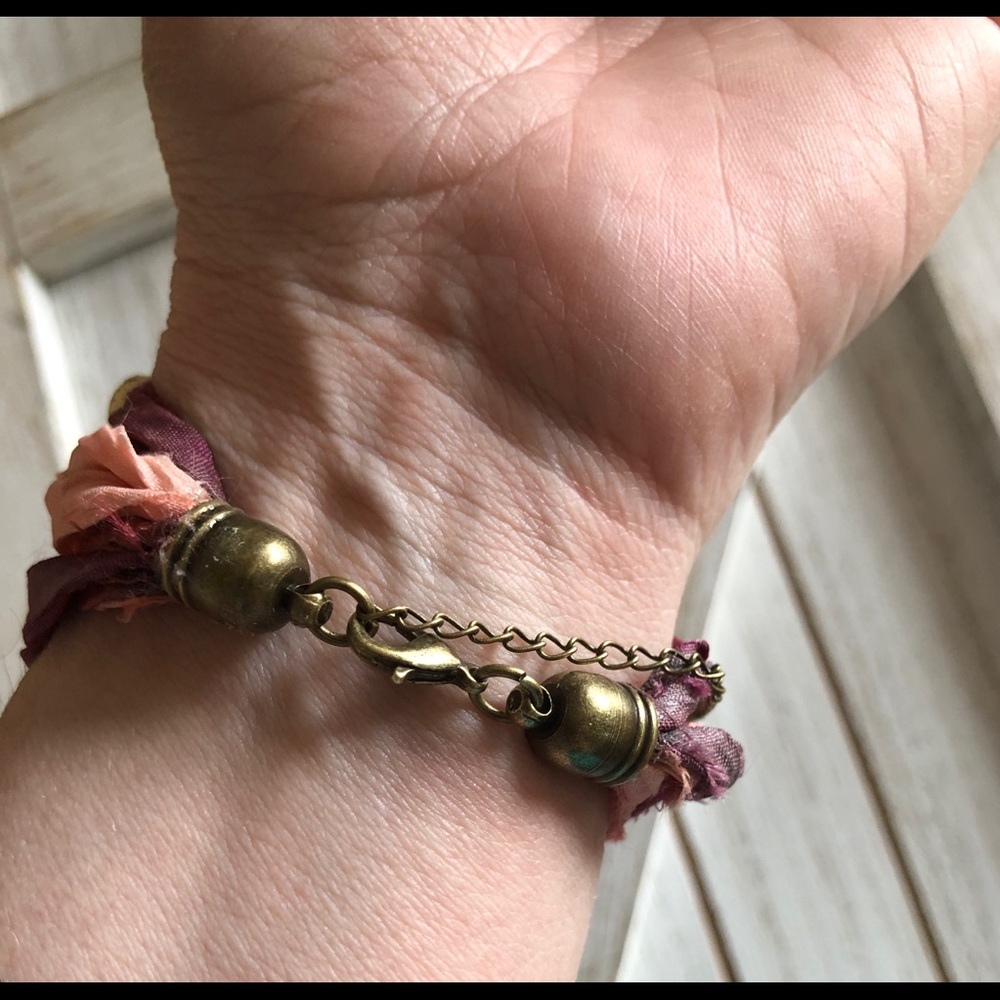 🍍HP🍍 Handmade Sari Silk and Gemstone Bracelet - Picture 4 of 6